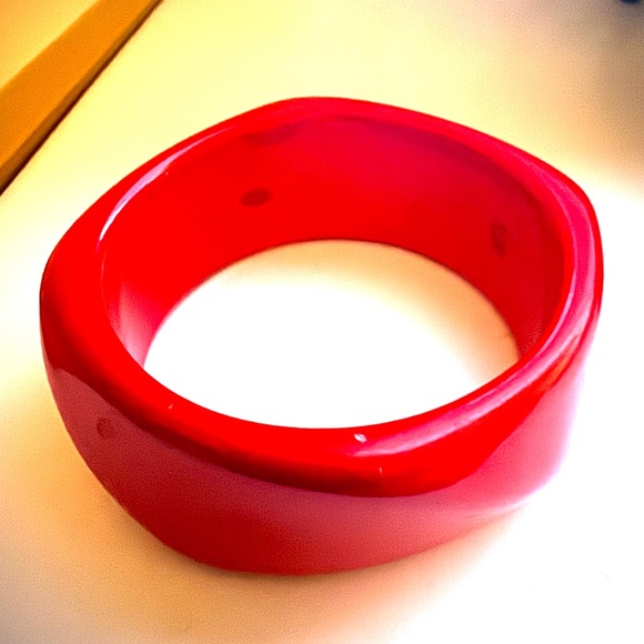 Vintage Lucite Red Retro Cuff - Picture 1 of 3